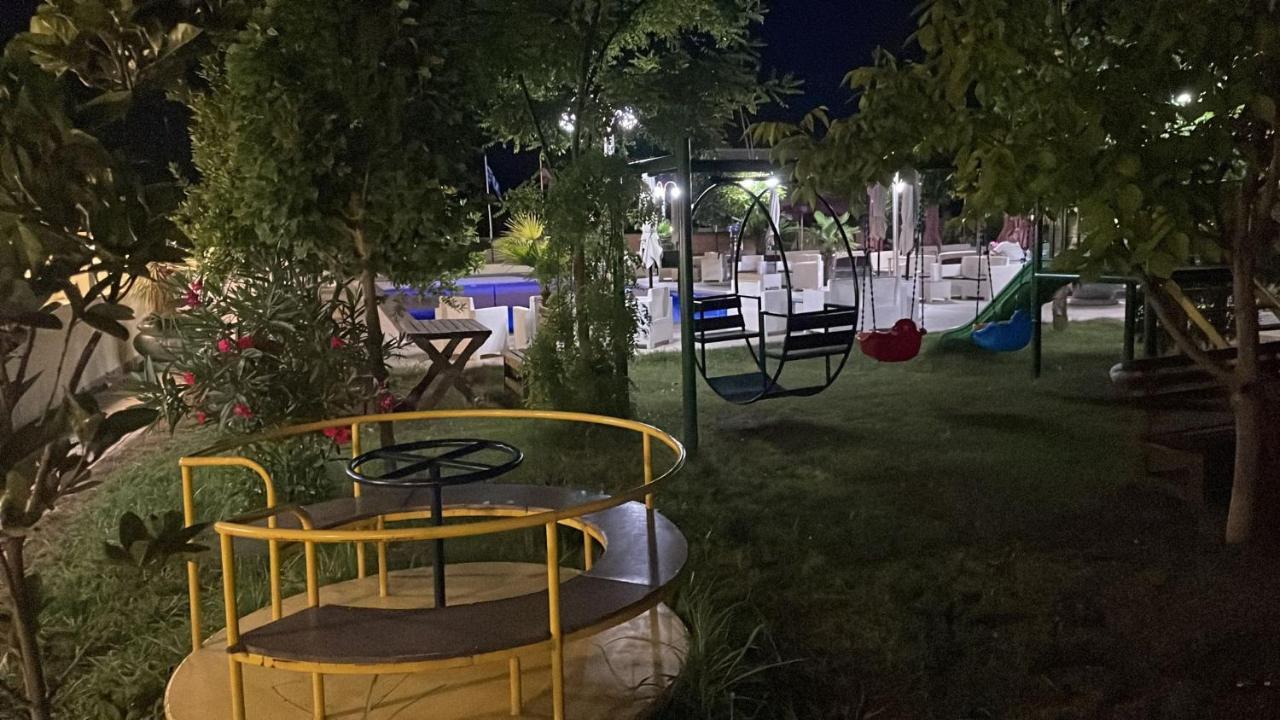 Union Villa Shkodër エクステリア 写真