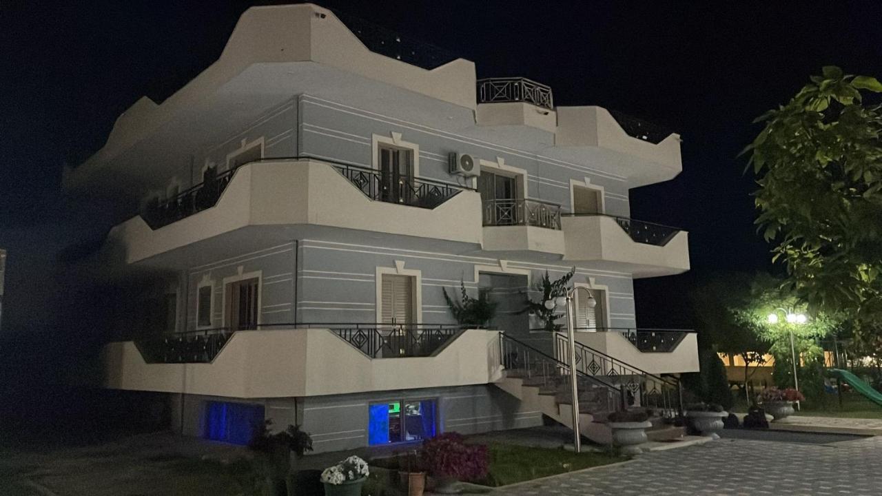 Union Villa Shkodër エクステリア 写真