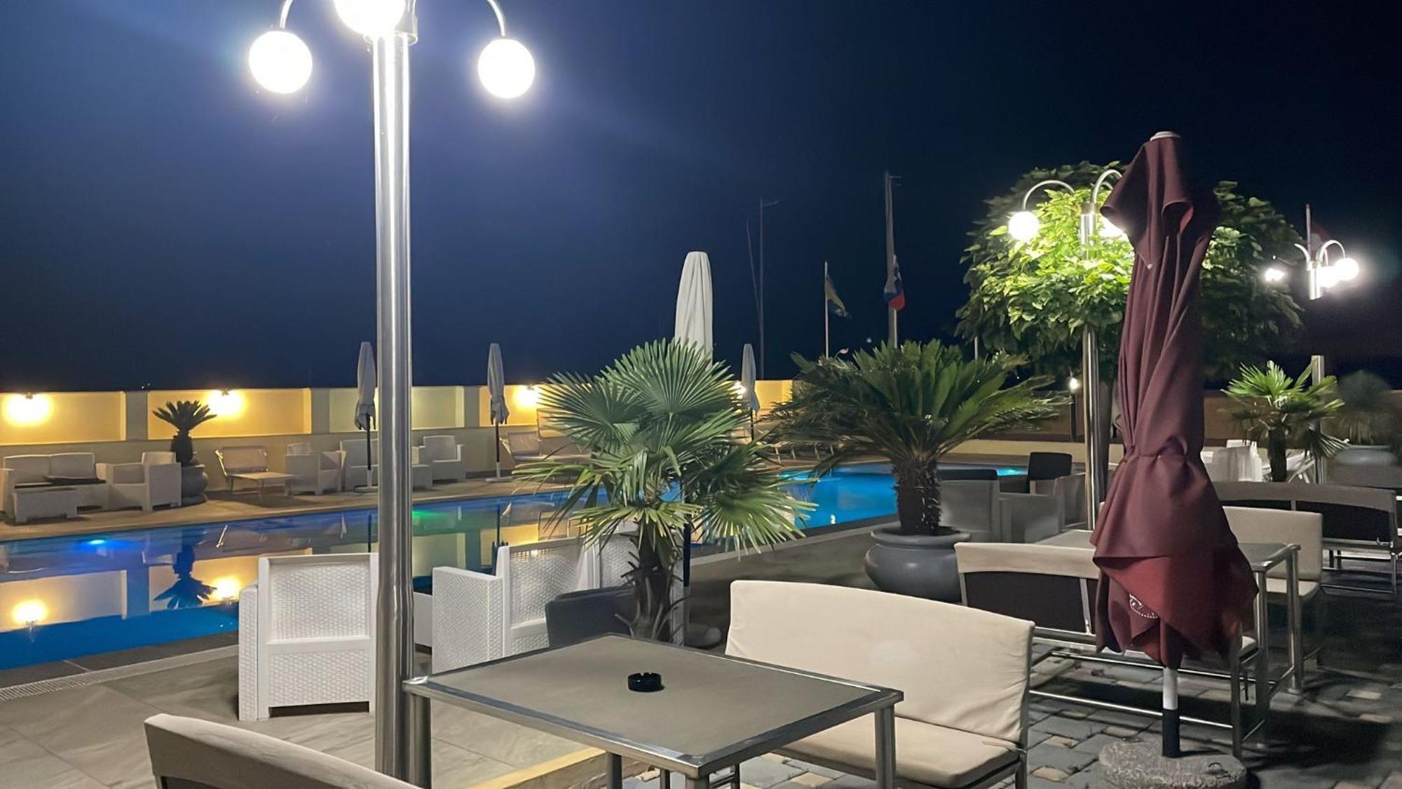 Union Villa Shkodër エクステリア 写真